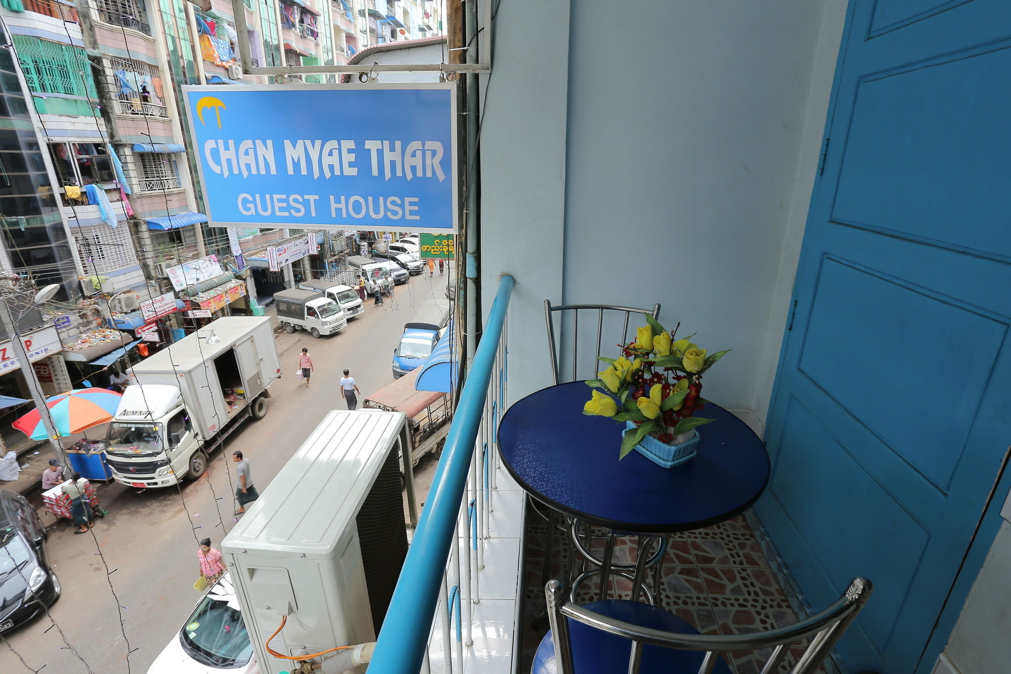 Chan Myae Thar Guest House Yangon Exterior photo