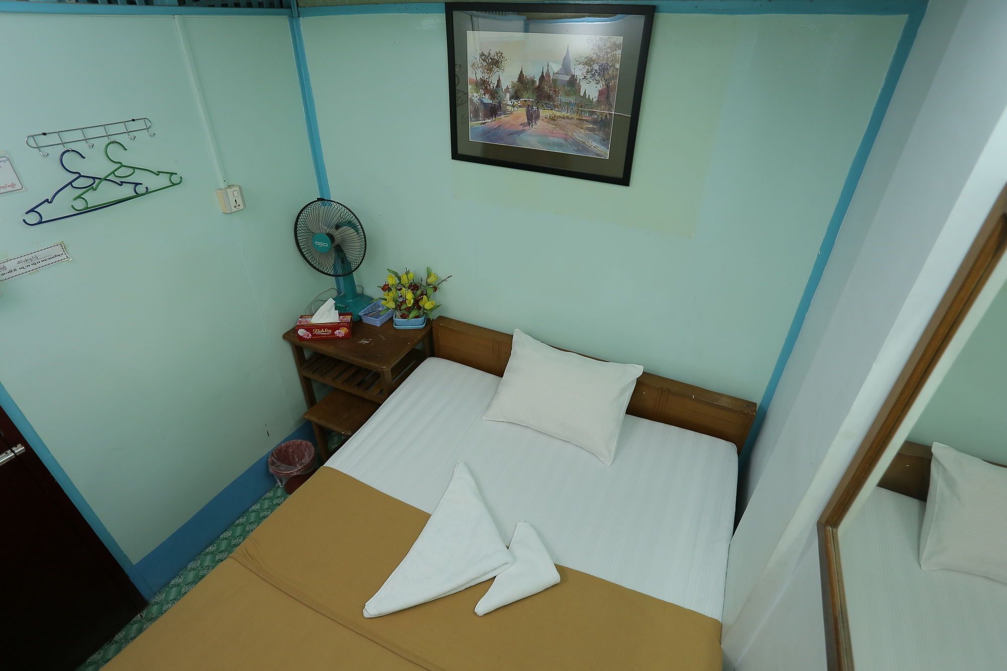 Chan Myae Thar Guest House Yangon Exterior photo