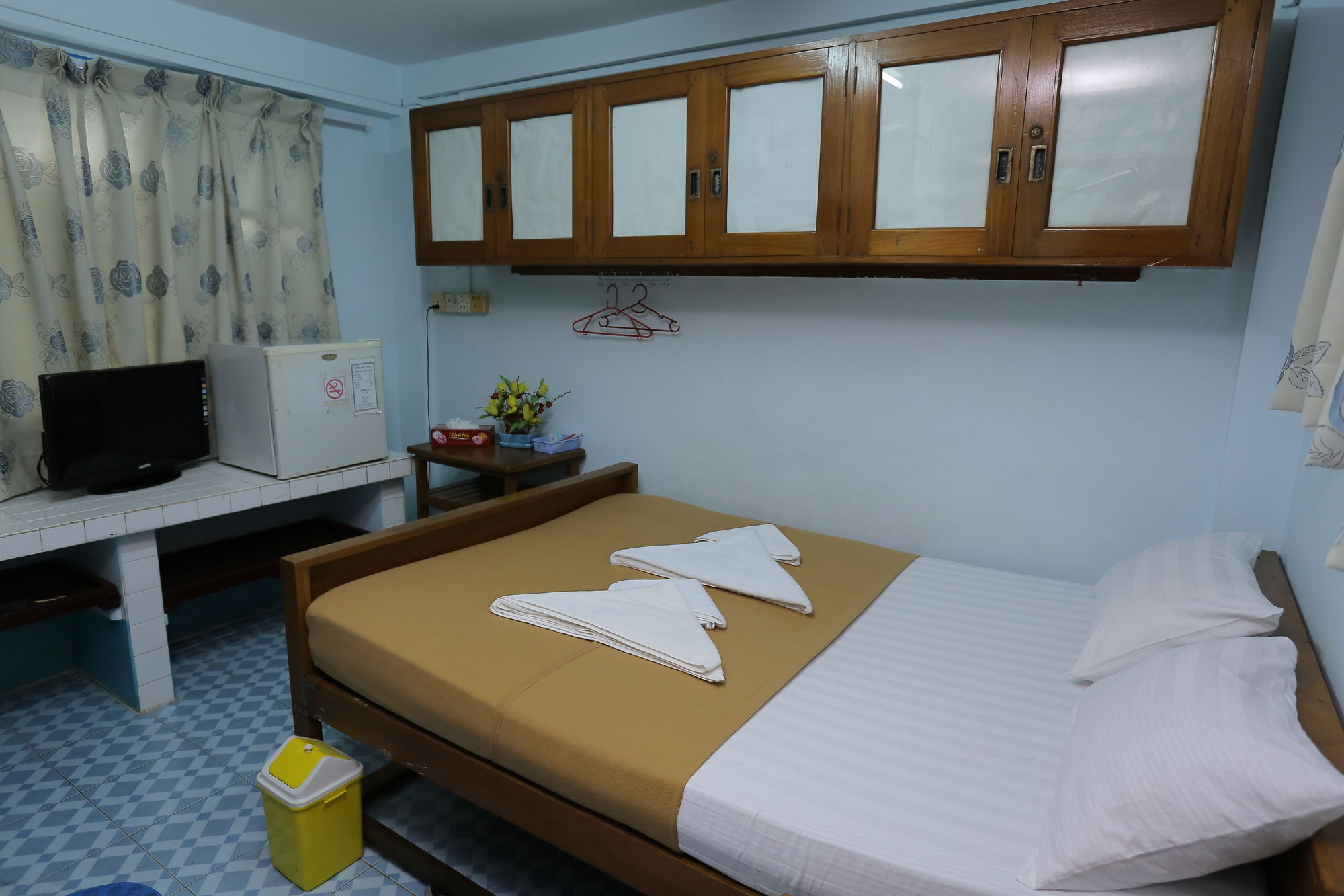 Chan Myae Thar Guest House Yangon Exterior photo