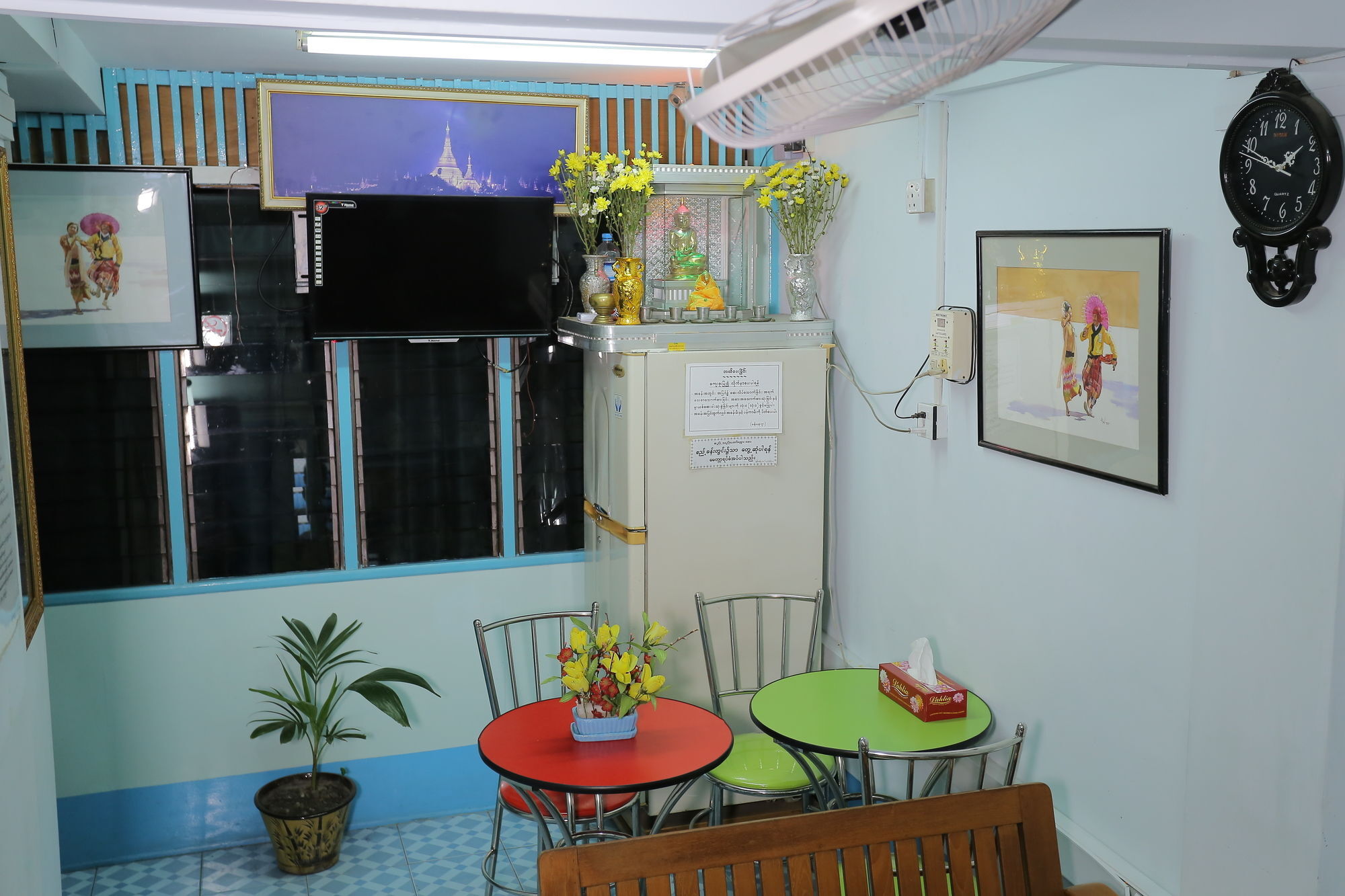 Chan Myae Thar Guest House Yangon Exterior photo